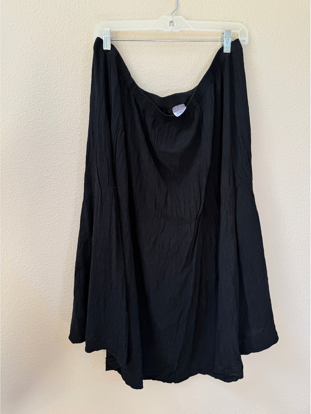 Black crinkle flared midi skirt